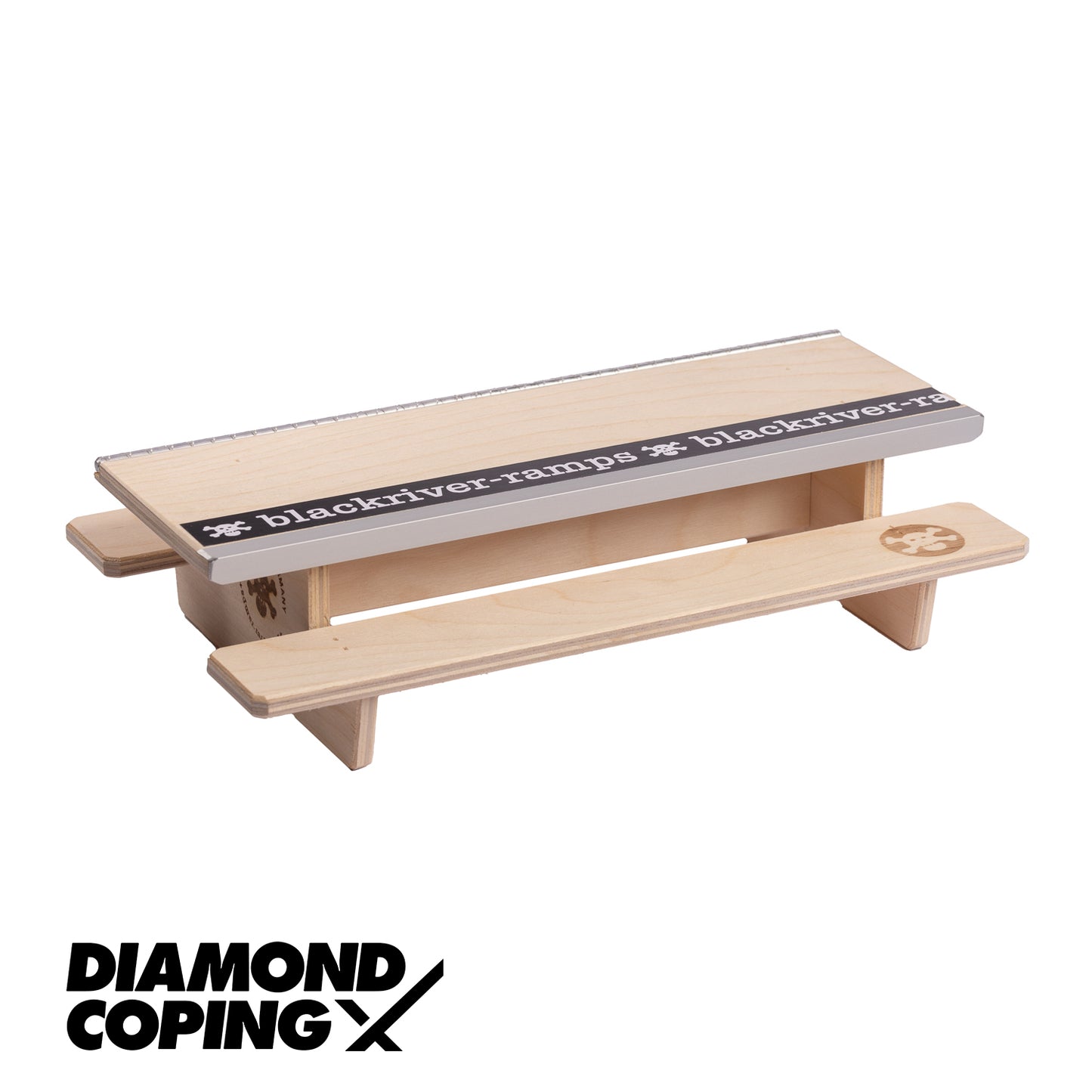 Blackriver Picnic Table - Full with Diamond Coping