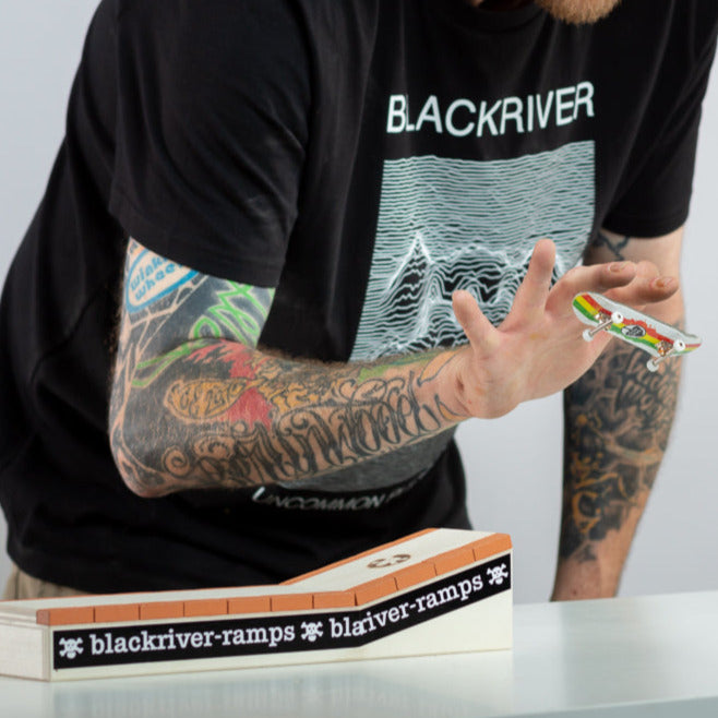 Blackriver Ramps Fingerboard Brick Curb